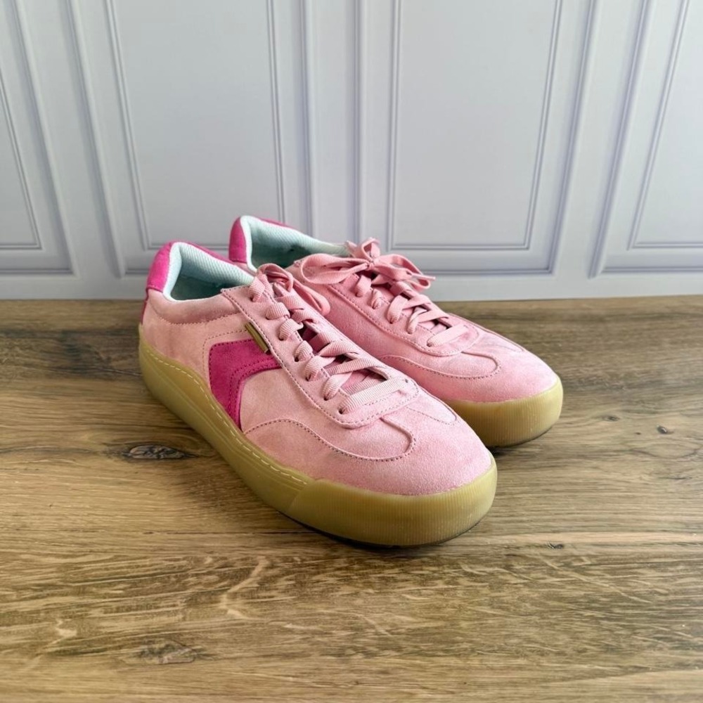 Balance pink trainers, Size UK 8